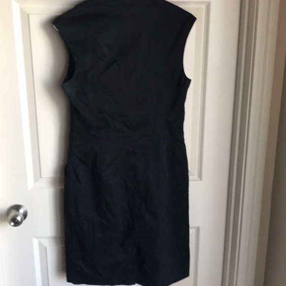 A must have black dress! - Picture 5 of 5